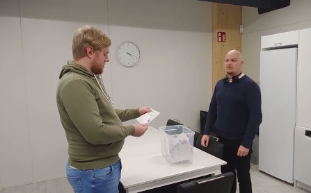 Arvonnan voittajalle Ledistyksen valaisimia